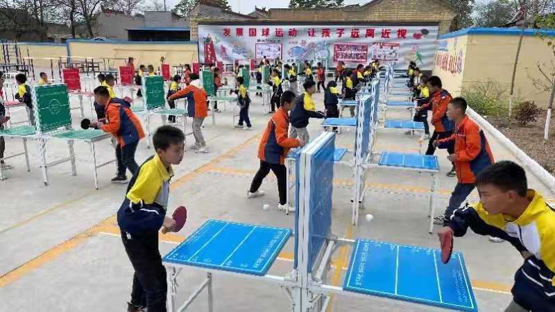 一款可以讓孩子們放下手機(jī)的乒乓球臺(tái)誕生了，遠(yuǎn)離手機(jī)吧